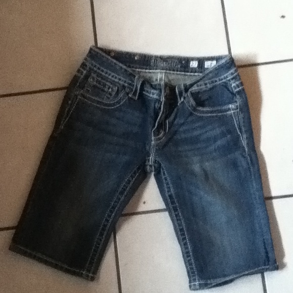 Miss me Bermuda shorts - Picture 3 of 4